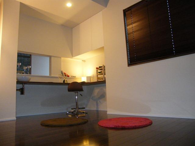 Model house photo. What you want is the time of one person to mom to dad. A small space, It will lead to the healing of mind.