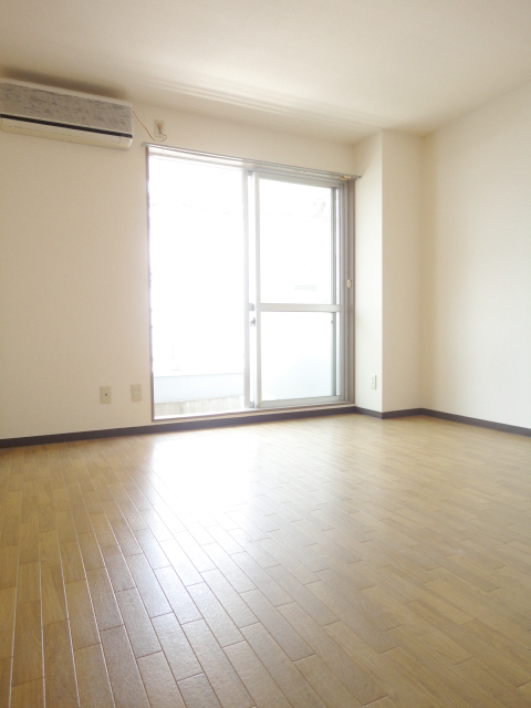 Other room space. Bright Western-style 9 quires ^^