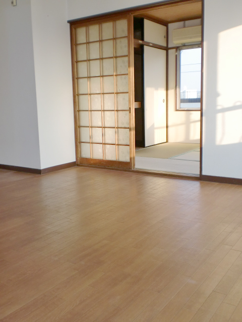 Living and room. 10 Pledge LDK ^^