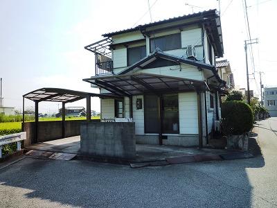 Local appearance photo. Local (September 2012) shooting