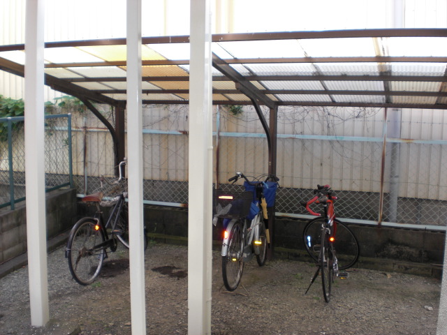 Other common areas. Bicycle-parking space!