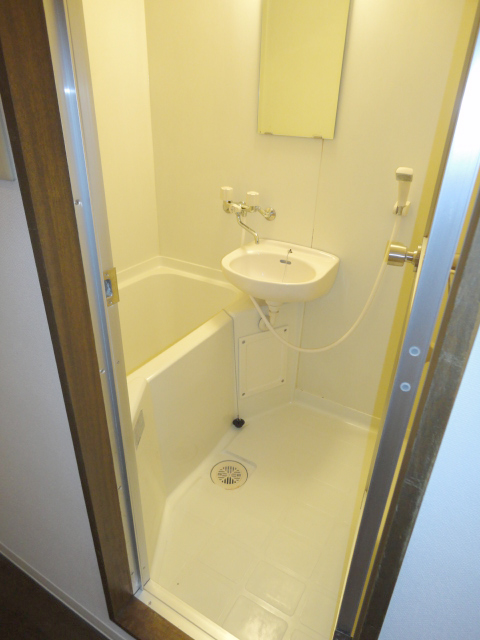 Bath. Separate type of bathroom ^^