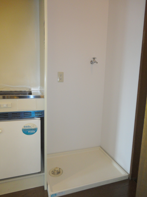 Other room space. Washing machine in the room ^^