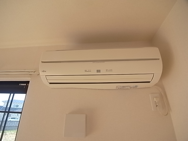 Other Equipment.  ※ The photograph is an image