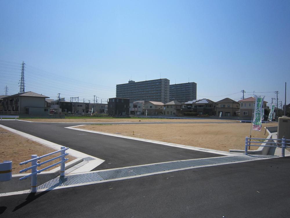 Local land photo. All 40 square meters or more of the room there is local. Feeling of freedom around even moderately, It can be expected carefree and the residential area