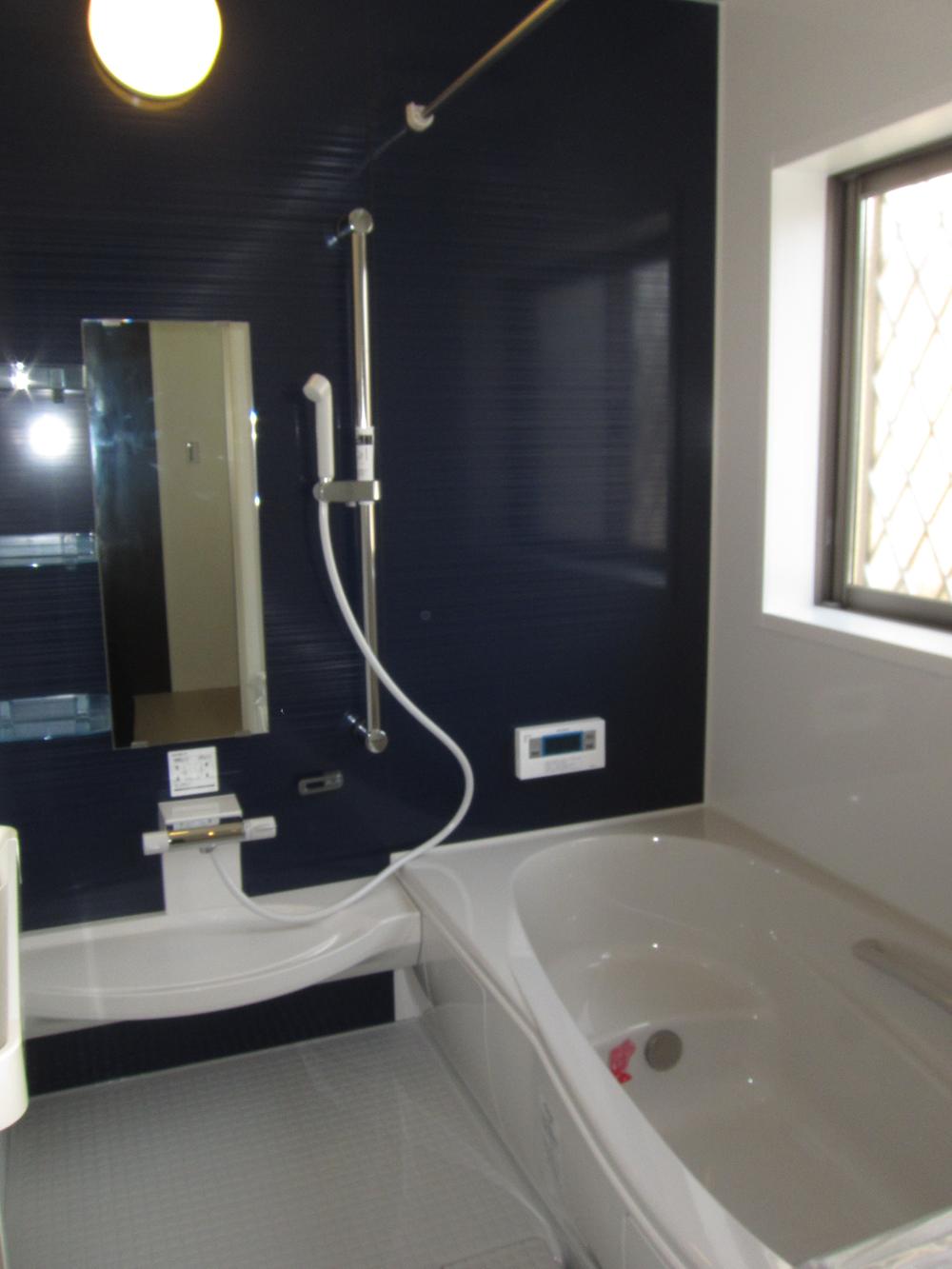 Bathroom. ◆ Bathroom (August 2013) Shooting