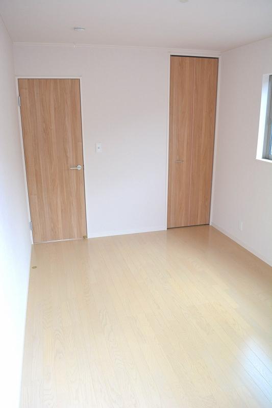 Non-living room. Local (August 2013) Shooting