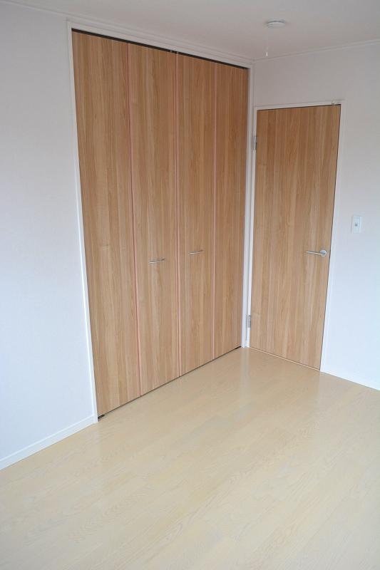 Non-living room. Local (August 2013) Shooting