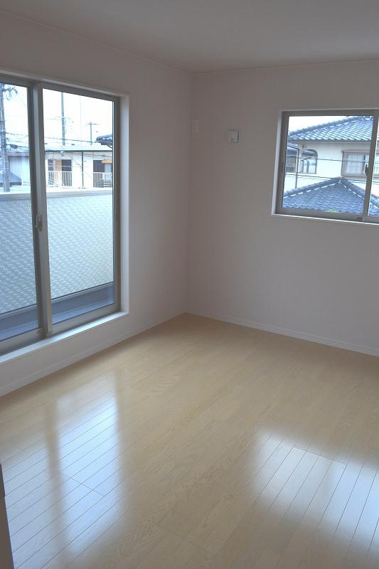 Non-living room. Local (August 2013) Shooting