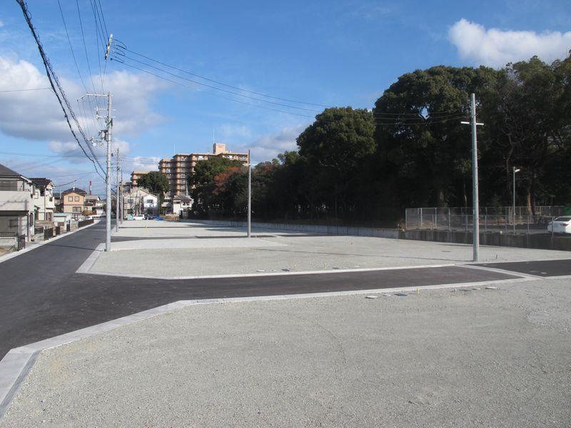 Local land photo. Good day! South-facing compartment also vacant * as soon as possible * site (May 2012) shooting