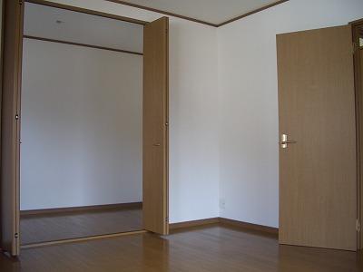 Non-living room. Room (August 2013) Shooting