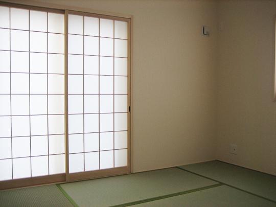 Non-living room. Japanese-style room 5.25 quires