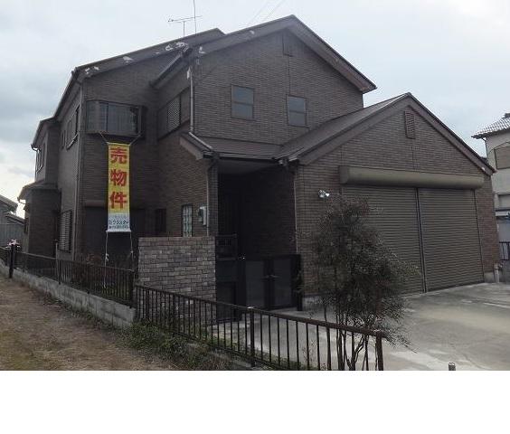 Local appearance photo. Local (12 May 2013) Shooting