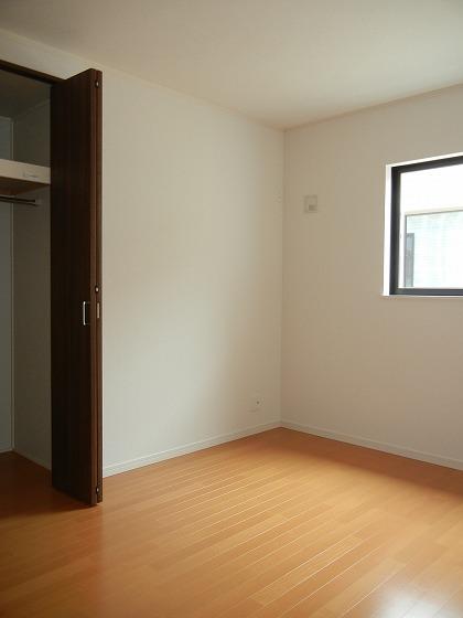 Same specifications photos (Other introspection)