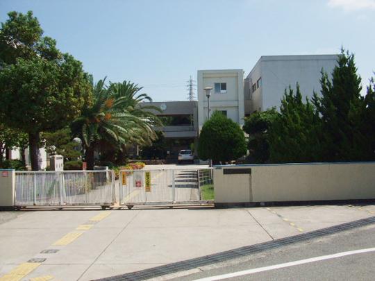 Junior high school. Harima-cho stand Harima until junior high school 431m