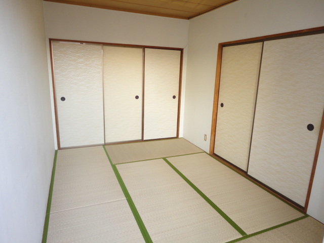 Other room space. Per diem good! Japanese-style room 6 quires ^^