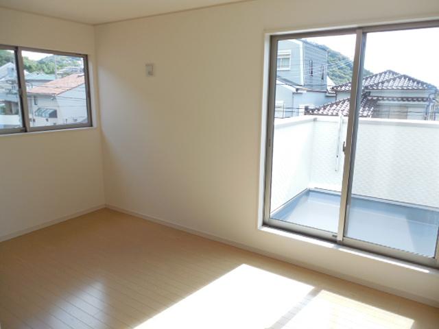 Non-living room. Same specifications (Western-style)