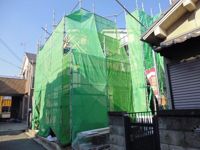 Local appearance photo. Local (12 May 2013) Shooting