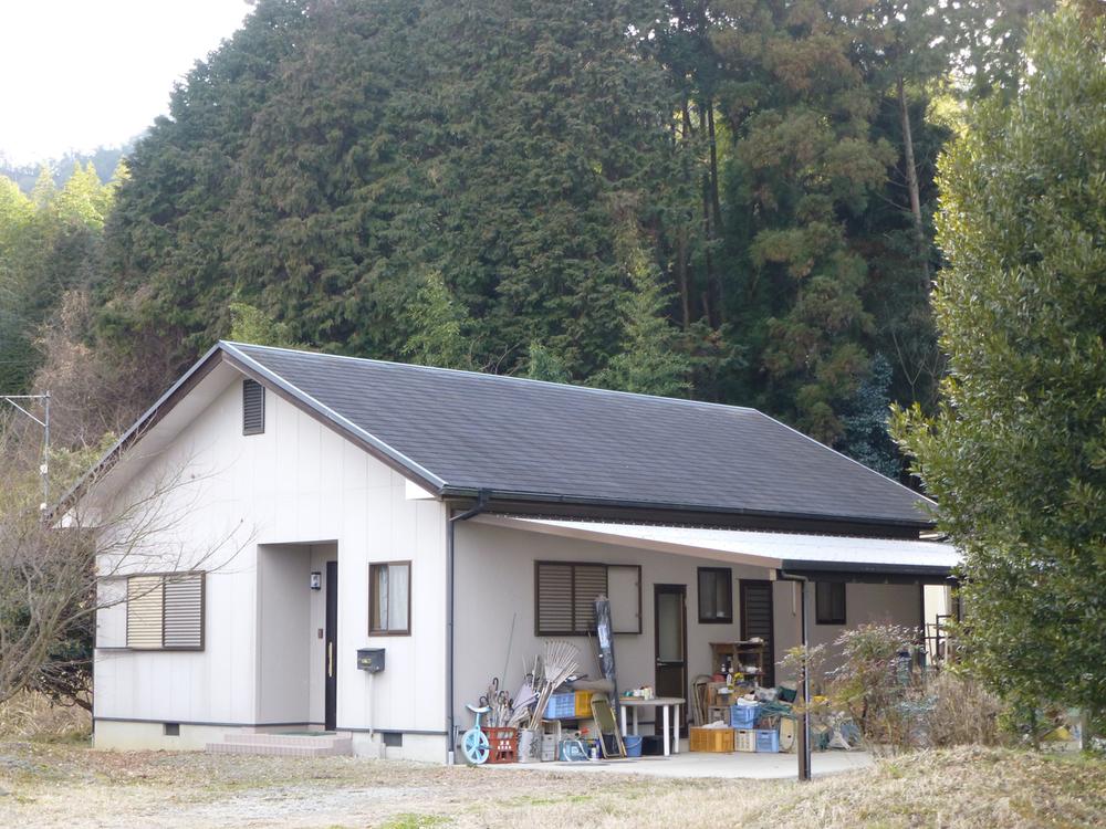 Local appearance photo