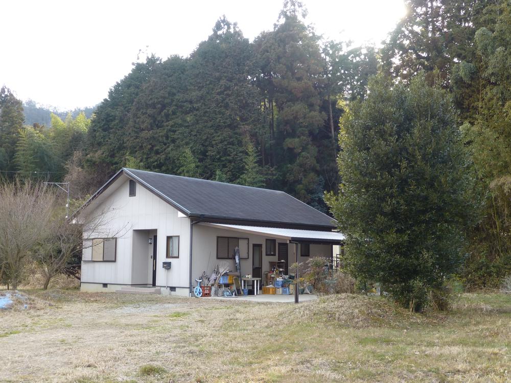 Local appearance photo