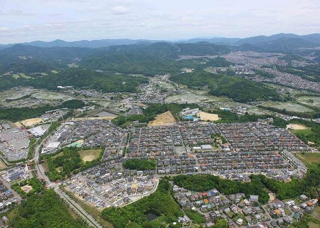 aerial photograph. It is seen from the sky site (May 2012) shooting