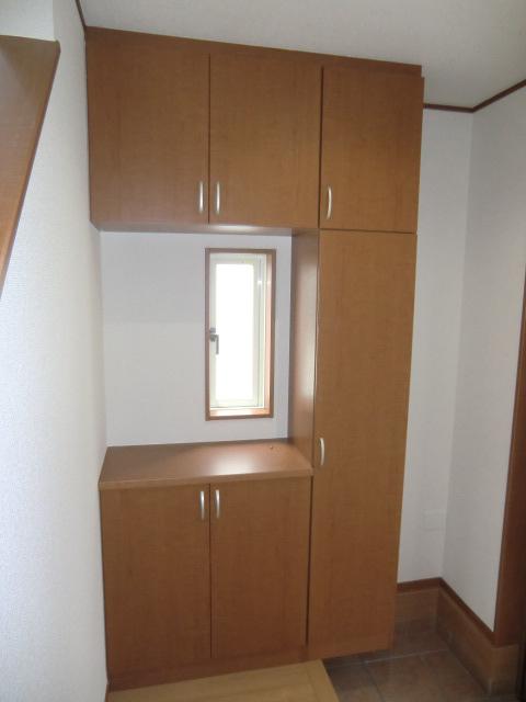 Entrance. Local photos (entrance)