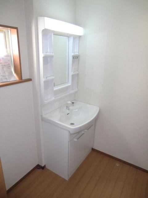 Other Equipment. Local photos (washroom)