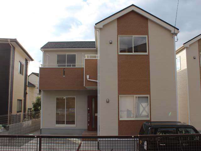 Local appearance photo. Local (11 May 2013) Shooting 1 Building