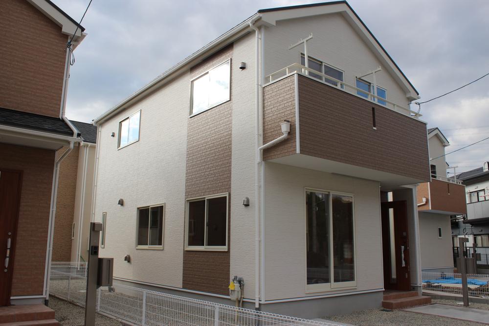 Local appearance photo. Local (11 May 2013) Shooting 4 Building