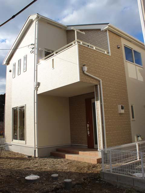 Local appearance photo. Local (11 May 2013) Shooting 6 Building