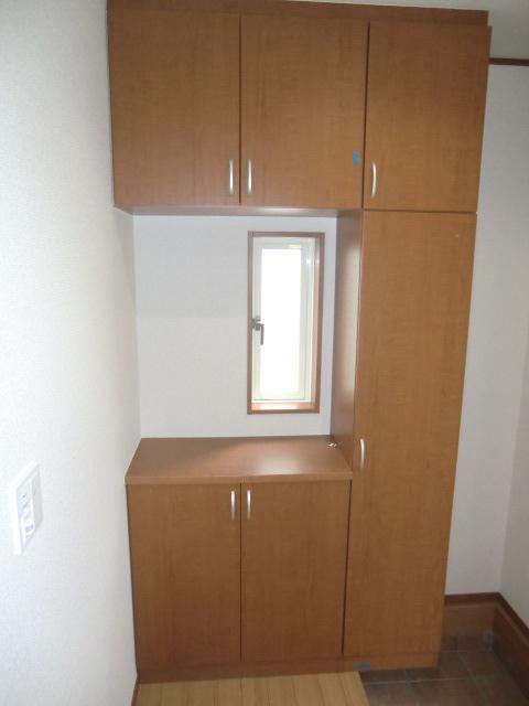 Entrance. Local photos (entrance)