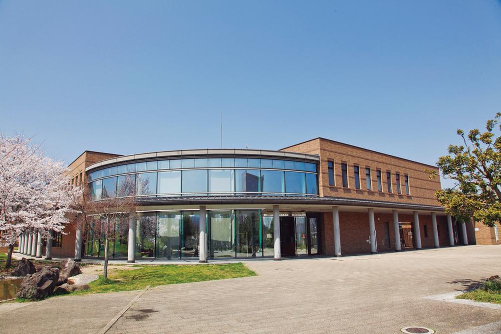 Other Environmental Photo. 380m to the Lifelong Learning Center