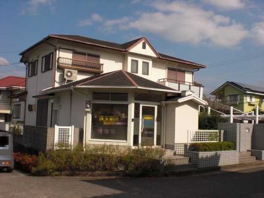 Local appearance photo. Exterior (1)