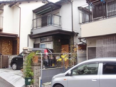 Local appearance photo. Yes carport