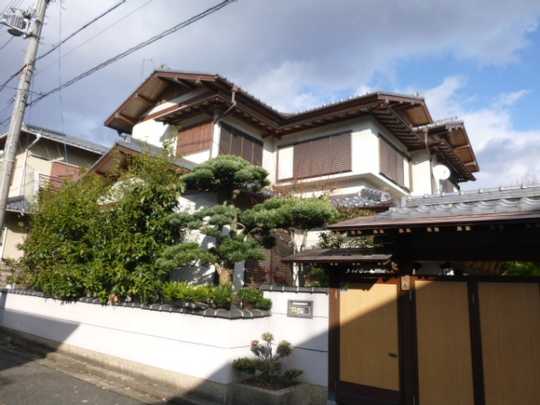 Local appearance photo. Shooting from the southwest side