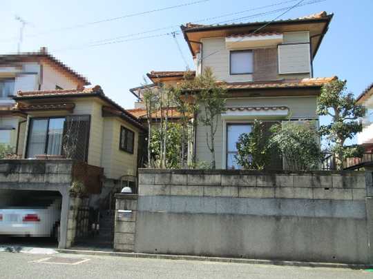 Local appearance photo. Exterior (1)