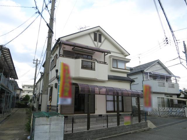 Local appearance photo. Property appearance (from the southwest side)