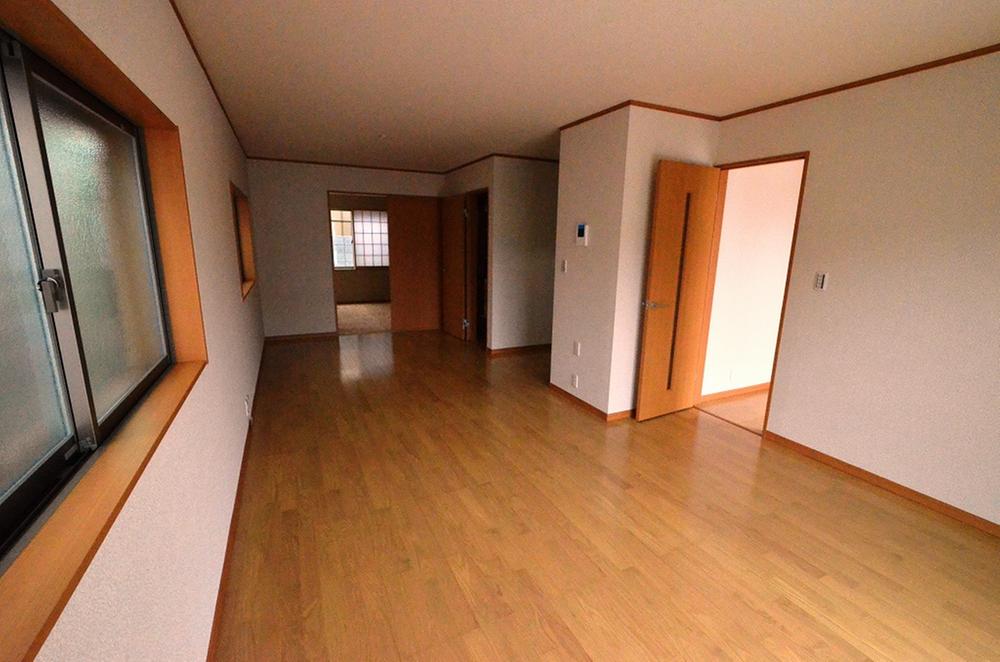 Living. 1 Building Living Pictures Because it is a separate kitchen are spacious