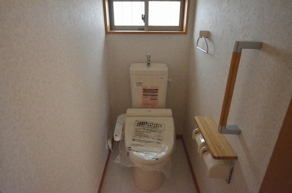 Toilet. Toilet photos of 1 Building course equipped on the first floor and the second floor 2 places