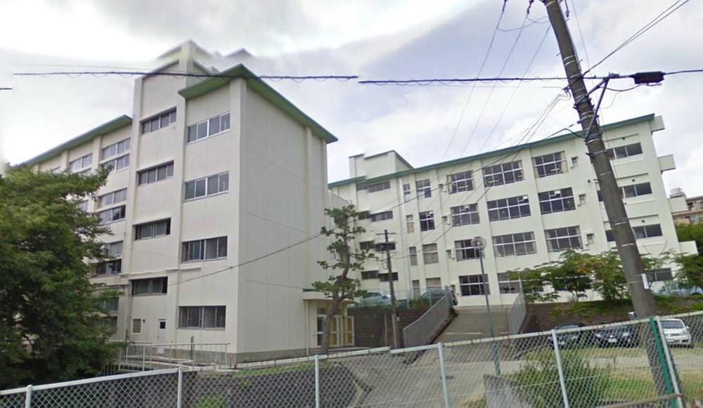 Junior high school. 1690m to Kawanishi Tachikawa West Junior High School