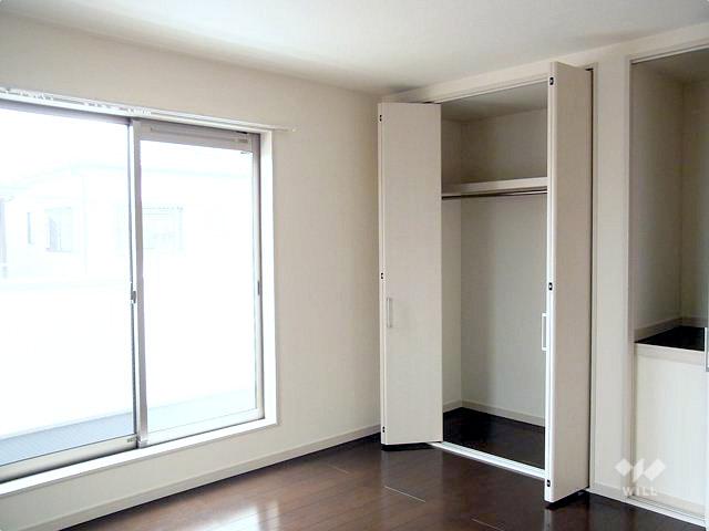 Non-living room. Second floor south Western-style 9 Pledge