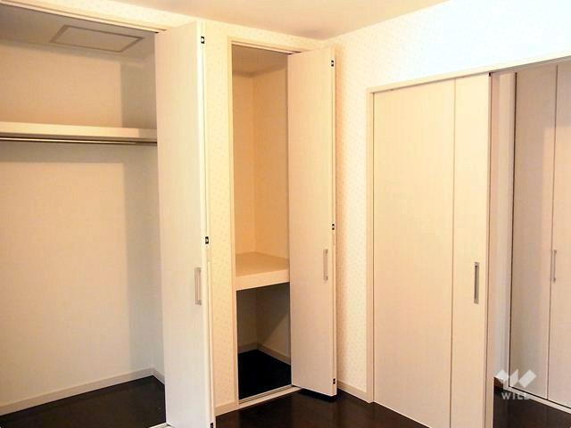 Non-living room. 2 Kaiyoshitsu 4.5 Pledge