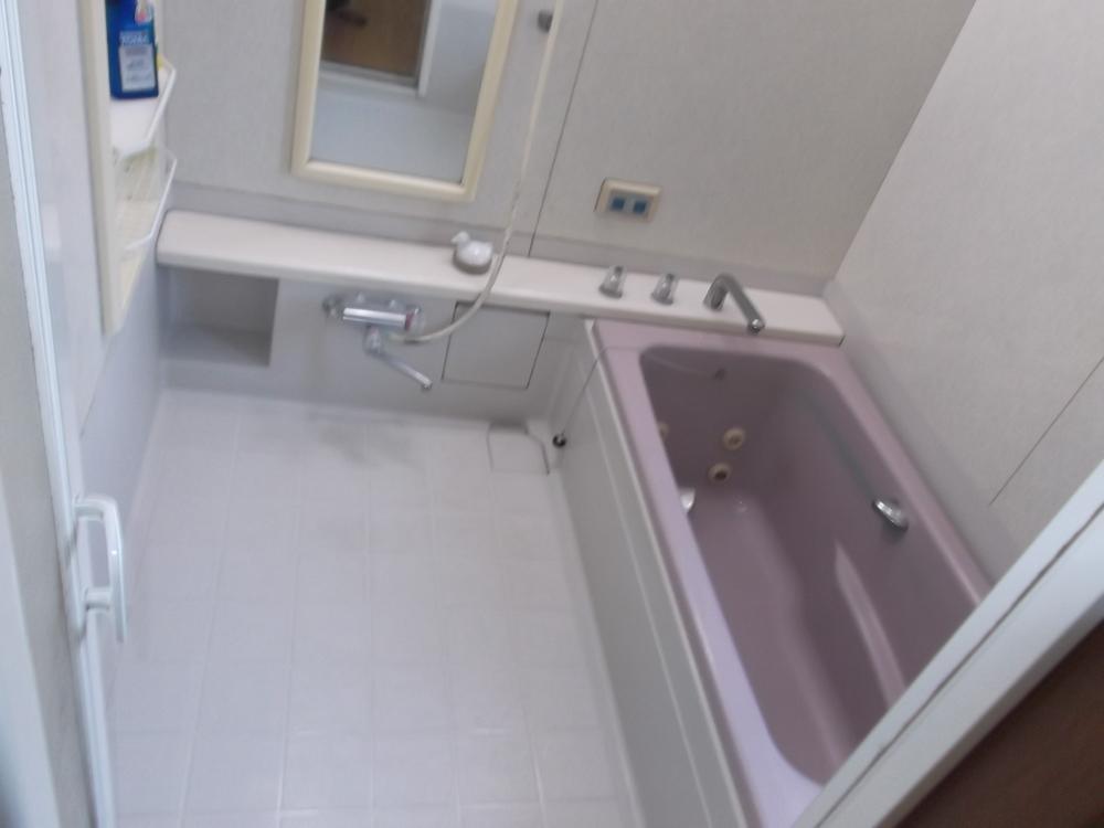 Bathroom. Indoor (September 2013) Shooting