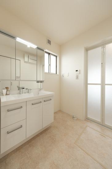 Other Equipment. Since there is no seamless integral formation, Difficult dirt, Cleaning is easy. Worry forgotten off in LED lighting to disappear at a certain time.