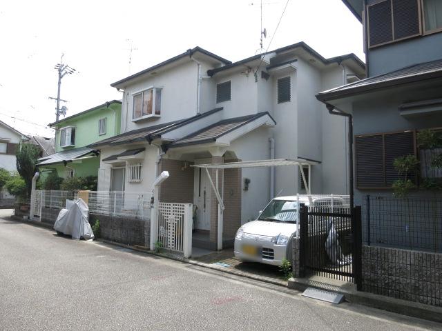 Local appearance photo. Property appearance (from the northwest side)