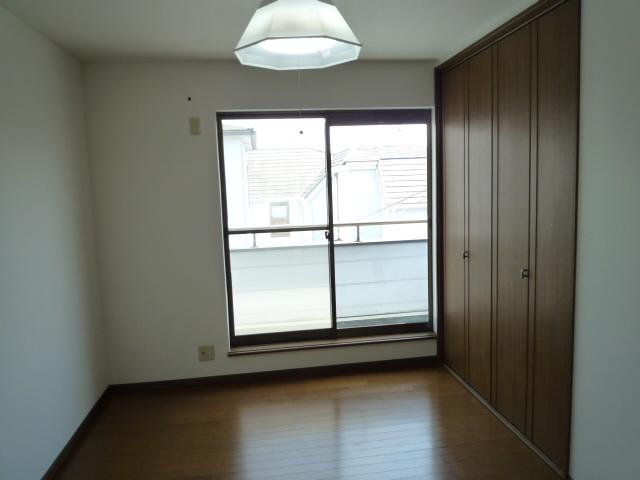 Non-living room. 3 Kaiyoshitsu