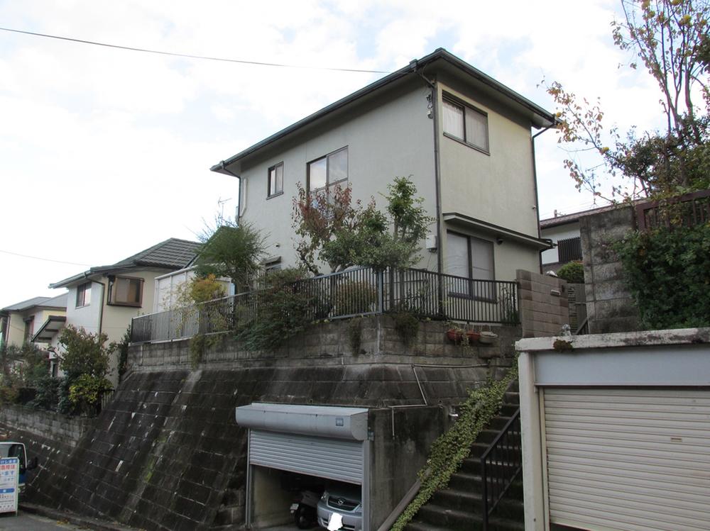 Local appearance photo. Local (11 May 2013) Shooting