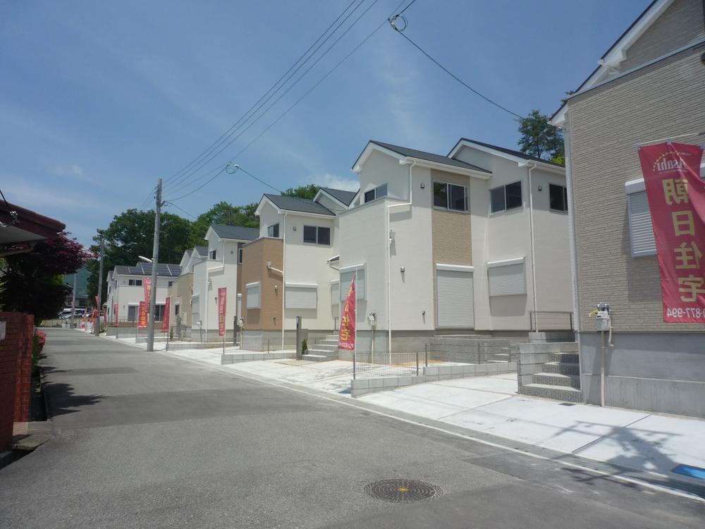 Sale already cityscape photo. Local (June 2013) is a local photo from the shooting south to north. We lined up a beautiful house. 