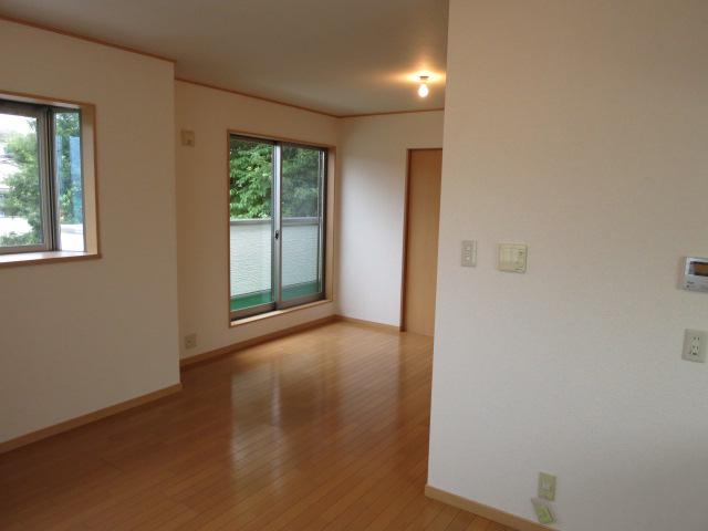 Living. LDK13 Pledge