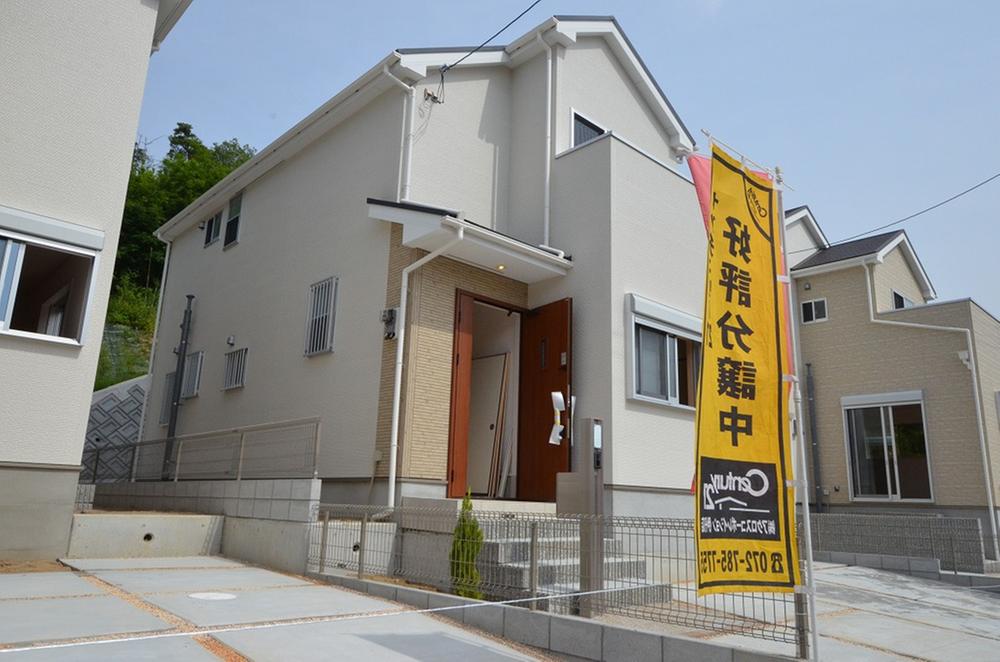 Same specifications photos (appearance). Example of construction photos of appearance